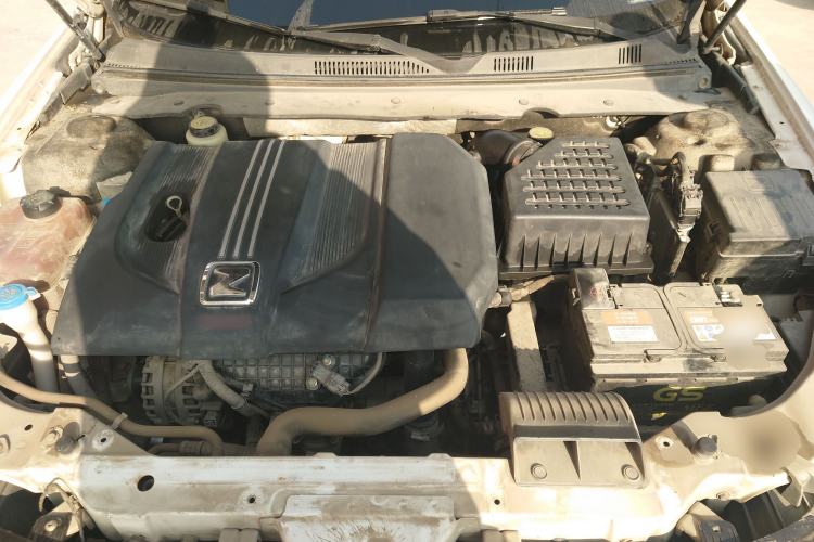 Used Zotye Z700 2016 1.8T DCT Elegant Version Engine Bay