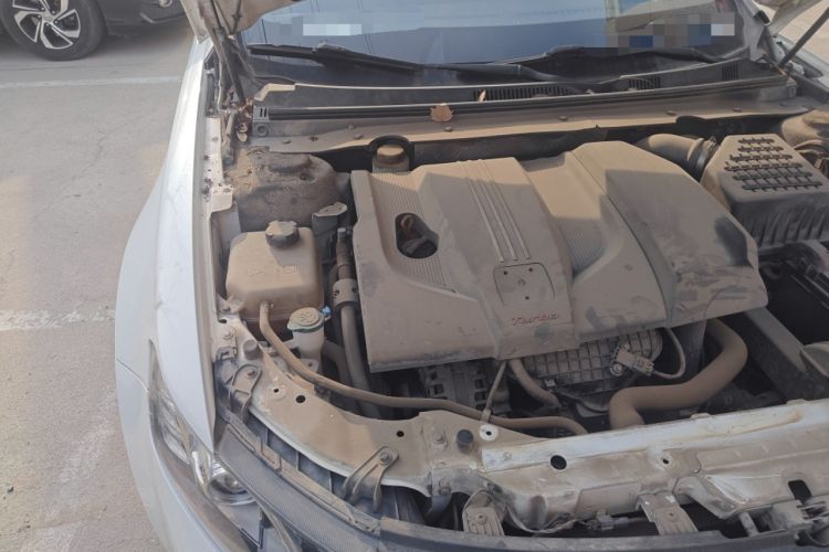 Used Zotye Z700 2016 1.8T Manual Luxury Model Engine Bay Right
