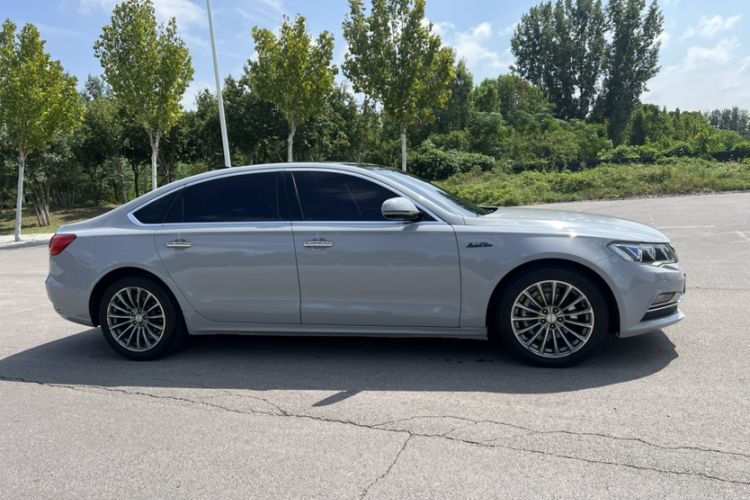 Used Zotye Z700 2016 1.8T DCT Prestige Edition Exterior 5