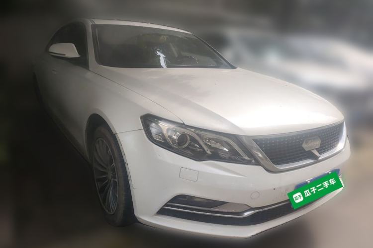 Used Zotye Z700 2016 1.8T Manual Luxury Model Front Right 45 Deg