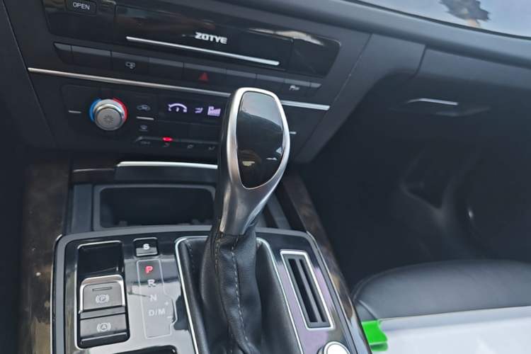 Used Zotye Z700 2016 1.8T DCT Luxury Model Gear Lever