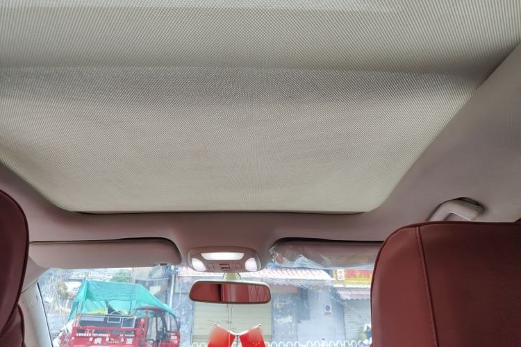 Used Zotye Z700 2016 1.8T DCT Prestige Edition Headliner