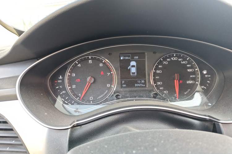 Used Zotye Z700 2016 1.8T DCT Prestige Edition Instrument Cluster