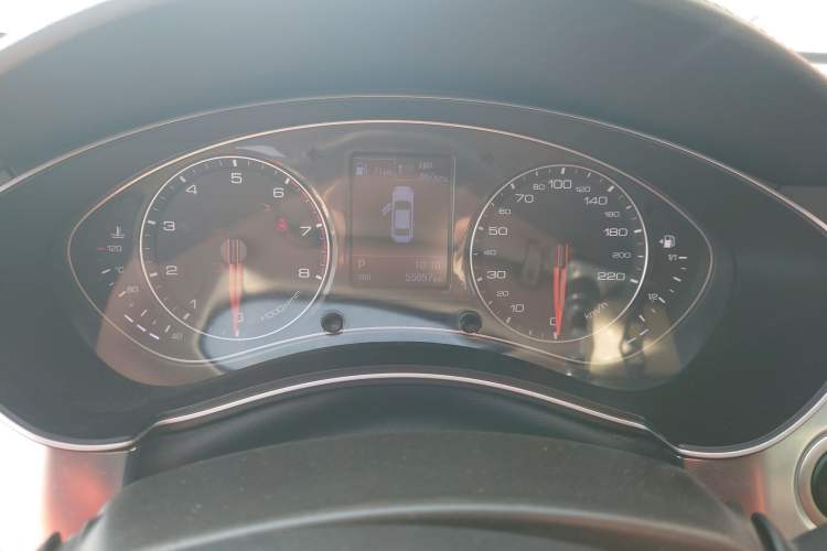 Used Zotye Z700 2016 1.8T DCT Elegant Version Instrument Cluster