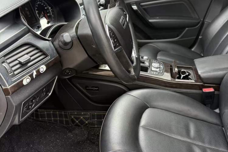 Used Zotye Z700 2016 1.8T DCT Prestige Edition Left Front Seat