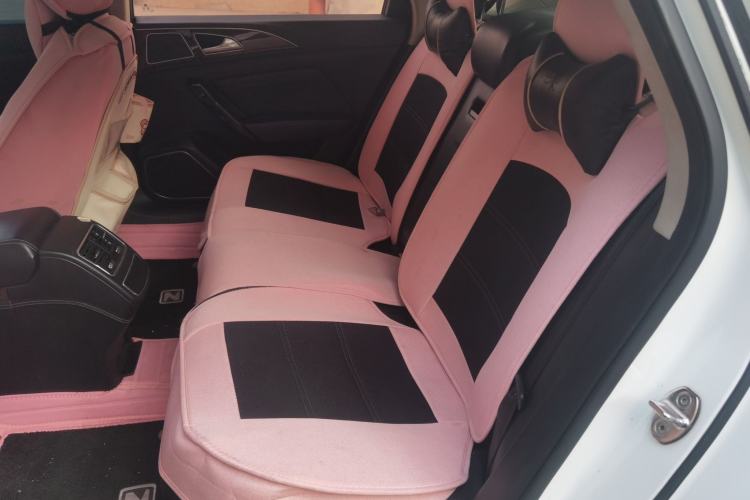 Used Zotye Z700 2016 1.8T DCT Elegant Version Left Rear Seat
