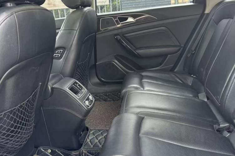 Used Zotye Z700 2016 1.8T DCT Prestige Edition Left Rear Seat