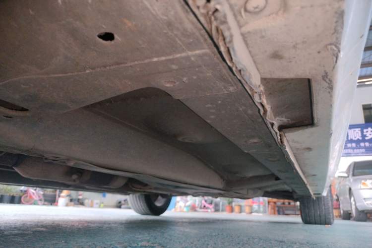 Used Zotye Z700 2016 1.8T DCT Prestige Edition Left Side Sill