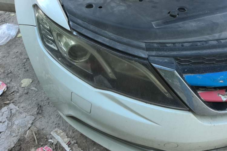 Used Zotye Z700 2016 1.8T Manual Luxury Model Right Front Headlight