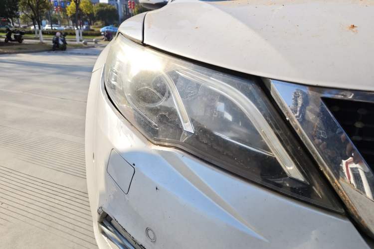 Used Zotye Z700 2016 1.8T DCT Prestige Edition Right Front Headlight