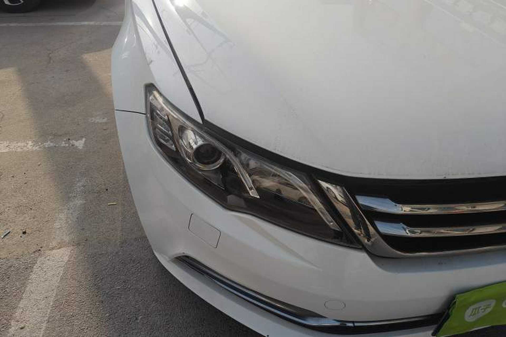 Used Zotye Z700 2016 1.8T Manual Luxury Model Right Front Headlight