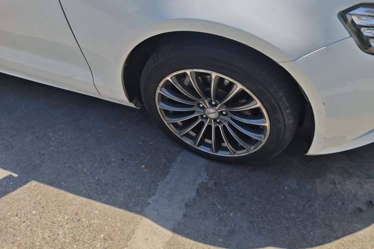 Used Zotye Z700 2016 1.8T DCT Luxury Model Right Front Wheel Hub