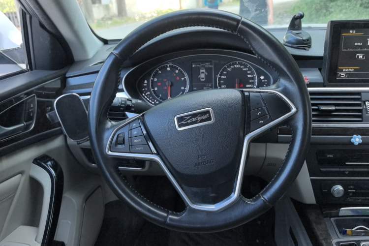 Used Zotye Z700 2016 1.8T Manual Luxury Model Steering Wheel