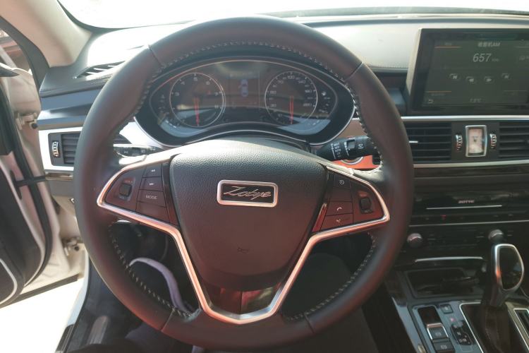 Used Zotye Z700 2016 1.8T DCT Elegant Version Steering Wheel
