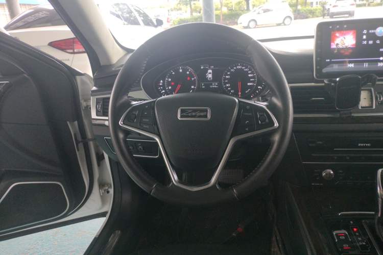 Used Zotye Z700 2016 1.8T DCT Prestige Edition Steering Wheel