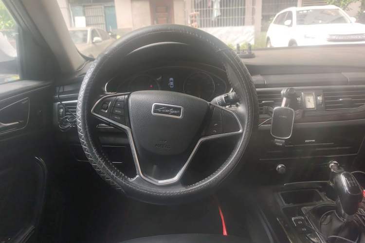 Used Zotye Z700 2016 1.8T Manual Luxury Model Steering Wheel