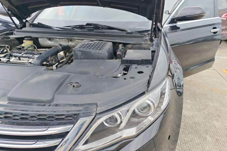 Used Zotye Z700 2018 Z700H 1.8T DCT Luxury Edition Engine Bay Left