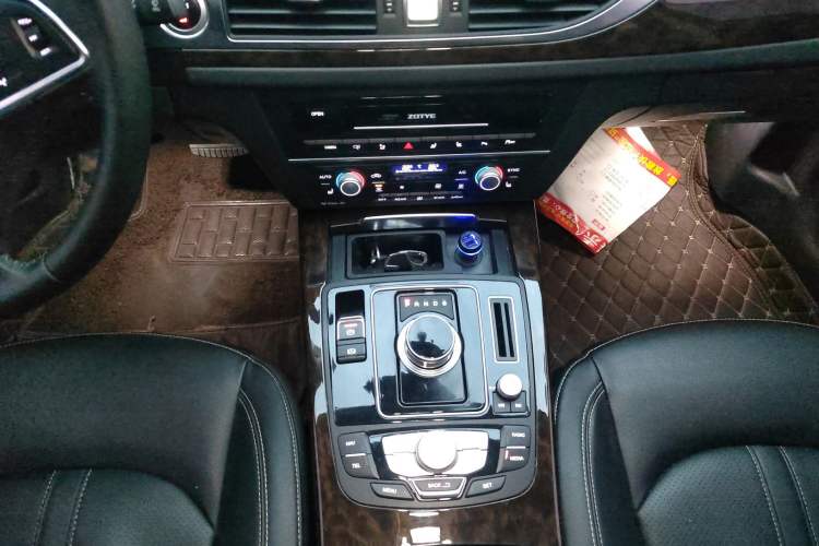 Used Zotye Z700 2018 Z700H 1.8T DCT Prestige Model Gear Lever