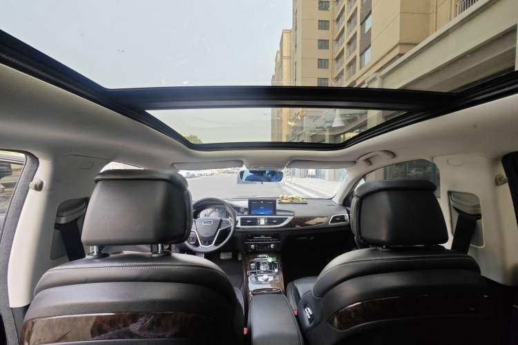 Used Zotye Z700 2018 Z700H 1.8T DCT Luxury Edition Headliner