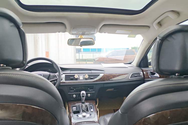 Used Zotye Z700 2018 Z700H 1.8T DCT Luxury Edition Headliner