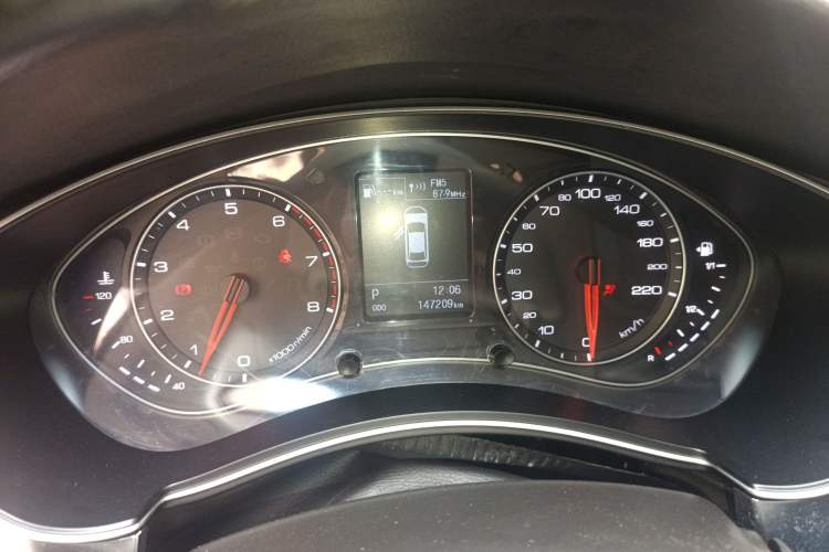 Used Zotye Z700 2018 Z700H 1.8T DCT Luxury Edition Instrument Cluster
