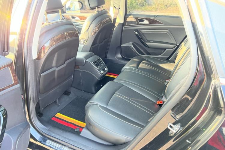 Used Zotye Z700 2018 Z700H 1.8T DCT Prestige Model Interior 2