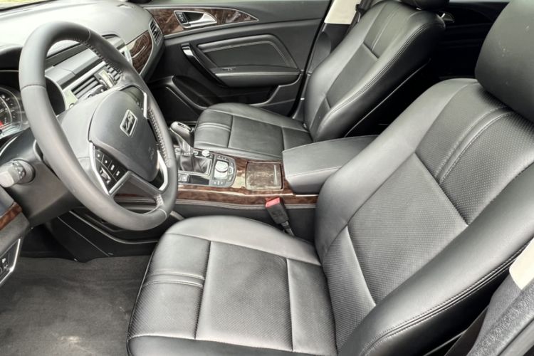 Used Zotye Z700 2018 Z700H 1.8T Manual Luxury Model Interior 3