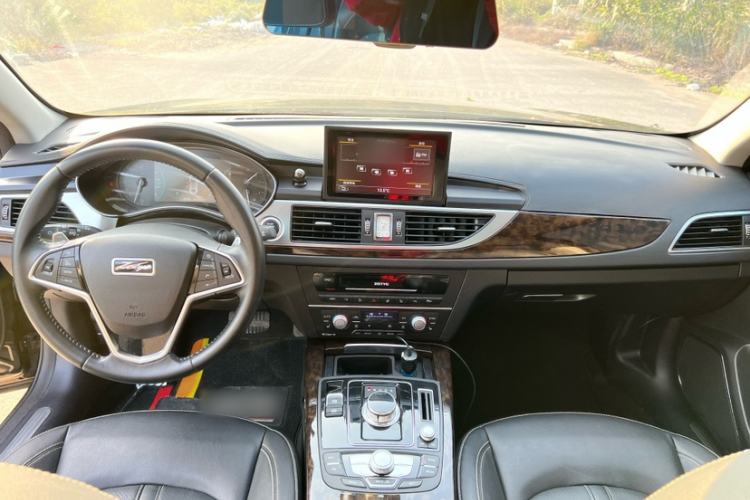 Used Zotye Z700 2018 Z700H 1.8T DCT Prestige Model Interior 3