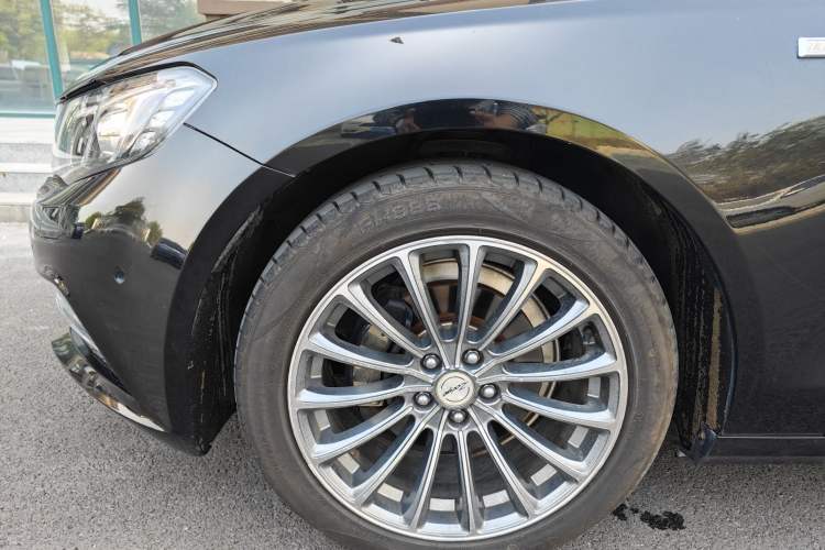 Used Zotye Z700 2018 Z700H 1.8T DCT Luxury Edition Left Front Wheel Hub