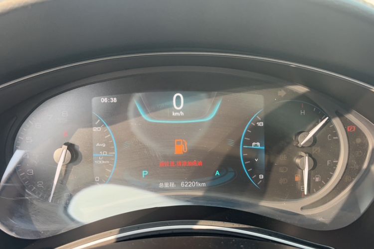 Used Zotye Z700 2018 Z700H 1.8T DCT Prestige Model Odometer Close Up