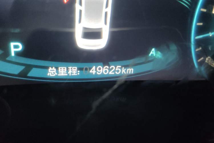 Used Zotye Z700 2018 Z700H 1.8T DCT Prestige Model Odometer Close Up