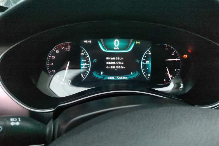 Used Zotye Z700 2018 Z700H 1.8T DCT Prestige Model Odometer Close Up