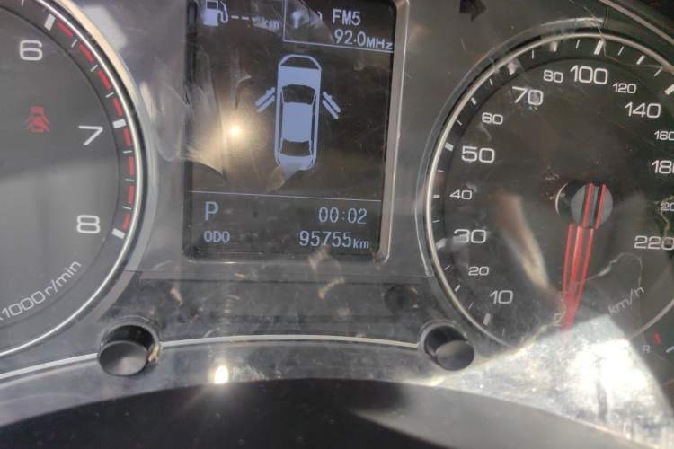 Used Zotye Z700 2018 Z700H 1.8T DCT Luxury Edition Odometer Close Up