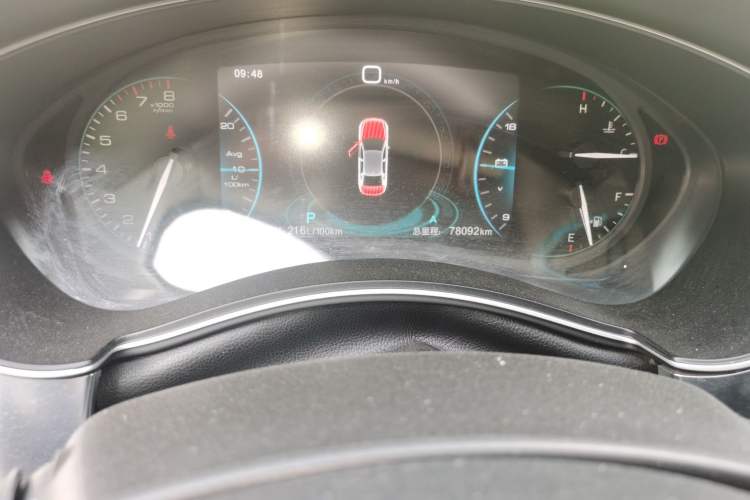Used Zotye Z700 2018 Z700H 1.8T DCT Luxury Edition Odometer Close Up