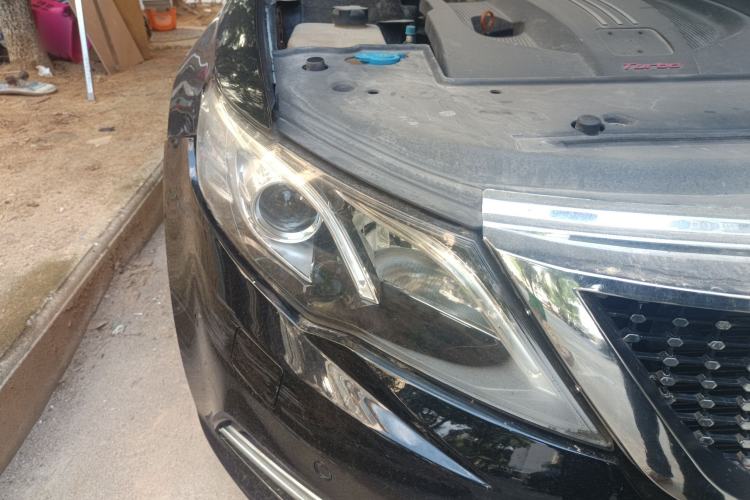Used Zotye Z700 2018 Z700H 1.8T DCT Luxury Edition Right Front Headlight