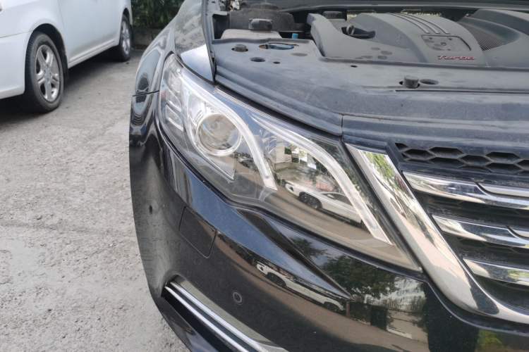 Used Zotye Z700 2018 Z700H 1.8T DCT Luxury Edition Right Front Headlight
