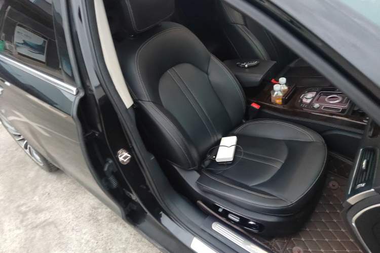 Used Zotye Z700 2018 Z700H 1.8T DCT Prestige Model Right Front Seat