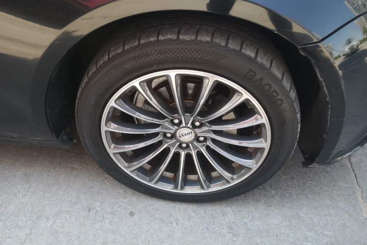 Used Zotye Z700 2018 Z700H 1.8T Manual Luxury Model Right Front Wheel Hub