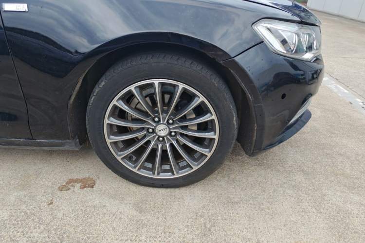 Used Zotye Z700 2018 Z700H 1.8T DCT Luxury Edition Right Front Wheel Hub