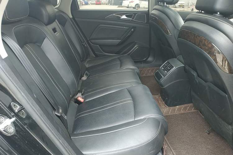 Used Zotye Z700 2018 Z700H 1.8T DCT Luxury Edition Right Rear Seat