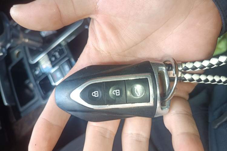 Used Zotye Z700 2018 Z700H 1.8T DCT Luxury Edition Vehicle Key