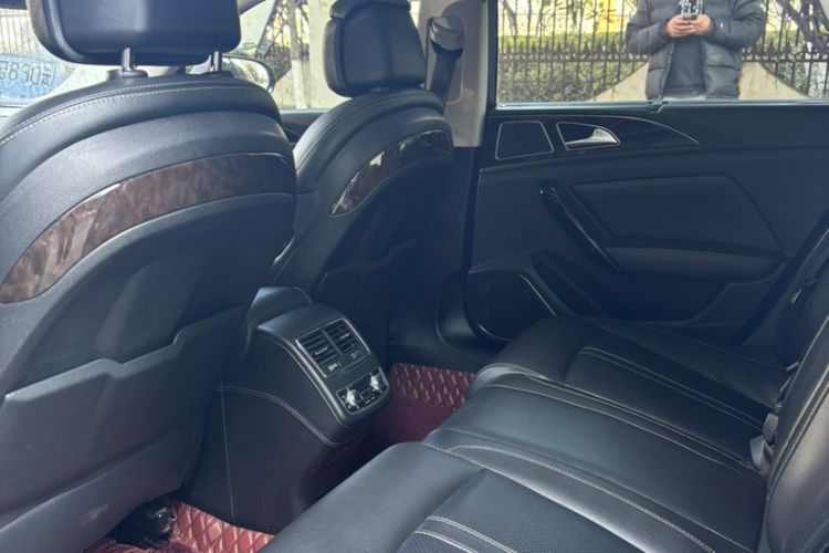 Used Zotye Z700 2018 Z700H 1.8T DCT Prestige Model Interior 2