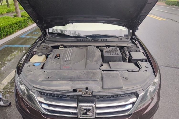 Used Zotye Z700 2018 Z700H 1.8T Manual Luxury Model Engine Bay