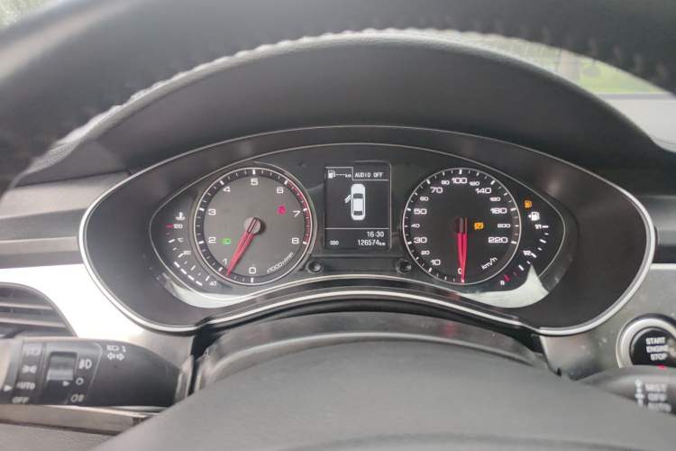 Used Zotye Z700 2018 Z700H 1.8T Manual Luxury Model Instrument Cluster