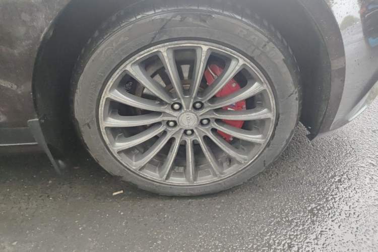 Used Zotye Z700 2018 Z700H 1.8T Manual Luxury Model Right Front Wheel Hub