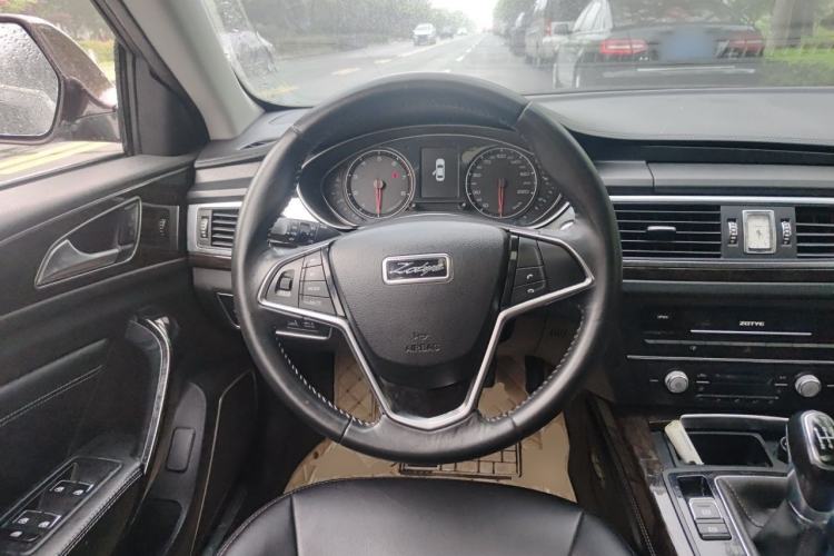 Used Zotye Z700 2018 Z700H 1.8T Manual Luxury Model Steering Wheel