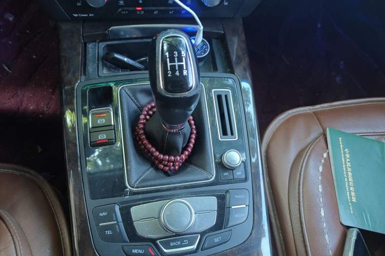 Used Zotye Z700 2018 Z700H 1.8T Manual Luxury Edition Gear Lever