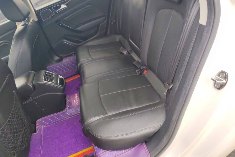 Used Zotye Z700 2018 Z700H 1.8T Manual Luxury Model Left Rear Seat