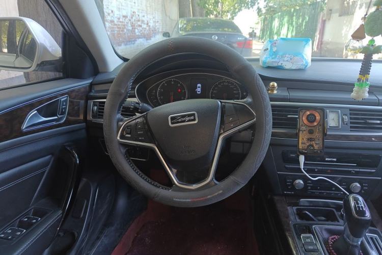 Used Zotye Z700 2018 Z700H 1.8T Manual Luxury Edition Steering Wheel