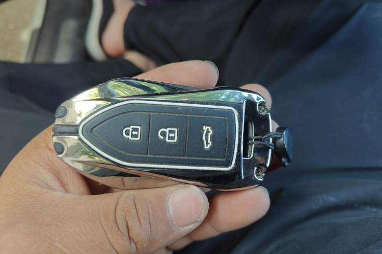 Used Zotye Z700 2018 Z700H 1.8T Manual Luxury Edition Vehicle Key